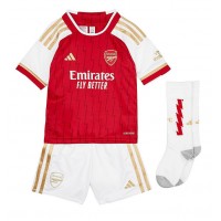 Billiga Arsenal Benjamin White #4 Barnkläder Hemma fotbollskläder till baby 2023-24 Kortärmad (+ Korta byxor)